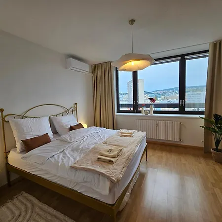 Panorama View Design Apts In Old Town - Free Parking * ברטיסלאבה