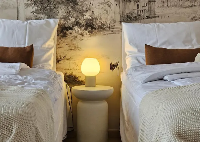 Panorama View Design Apts In Old Town - Free Parking شقة براتسيلافا