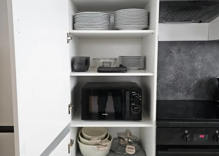 Panorama View Design Apts In Old Town - Free Parking شقة براتسيلافا