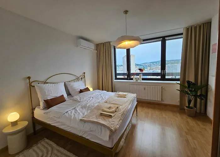 Panorama View Design Apts In Old Town - Free Parking * Bratysława